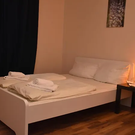 Schaum 2* Düsseldorf