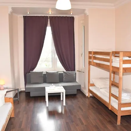 Schaum 2* Düsseldorf