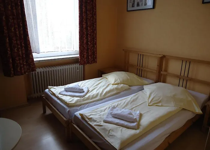 Schaum 2* Düsseldorf