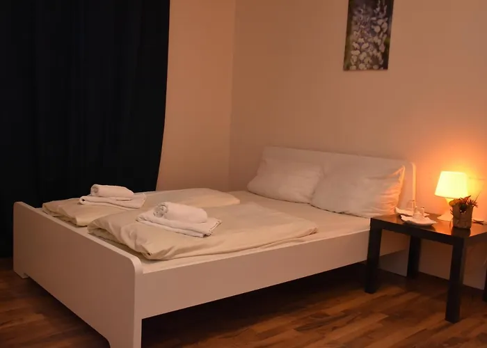 Schaum 2* Dusseldorf