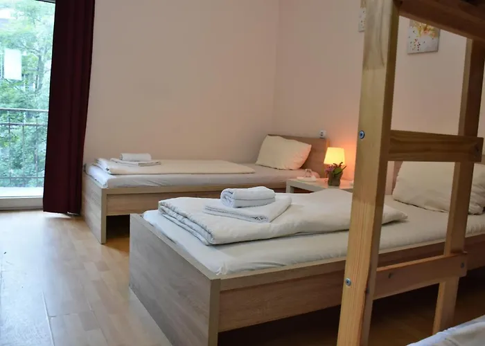 Schaum 2* Dusseldorf