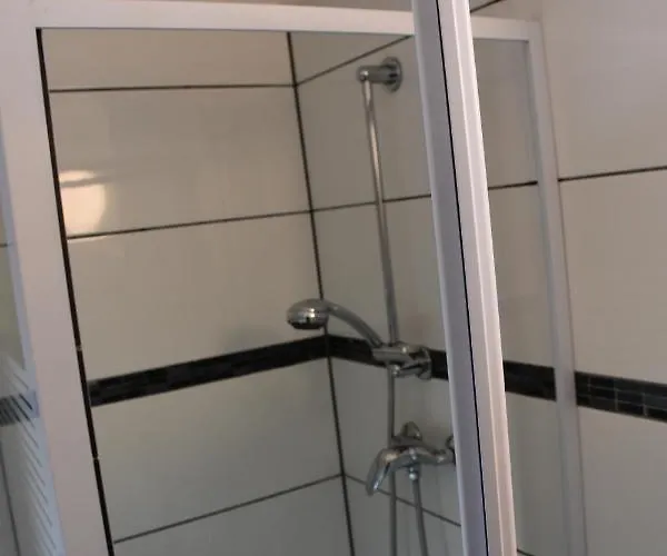 Schaum 2* Düsseldorf